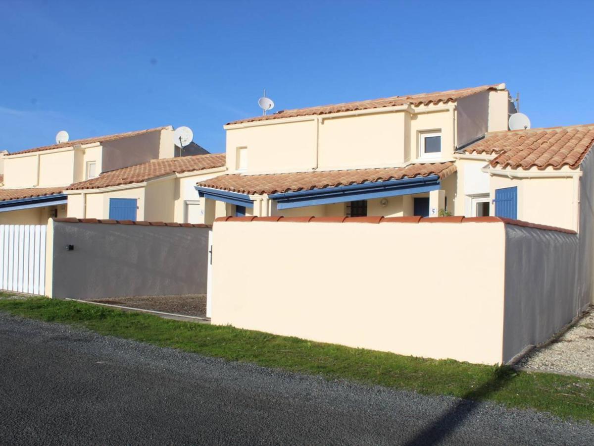 Charmante Maison Avec Piscine, 6 Couchages, Proche Plage - Saint-Denis-D'Oleron - Fr-1-246A-154 ภายนอก รูปภาพ