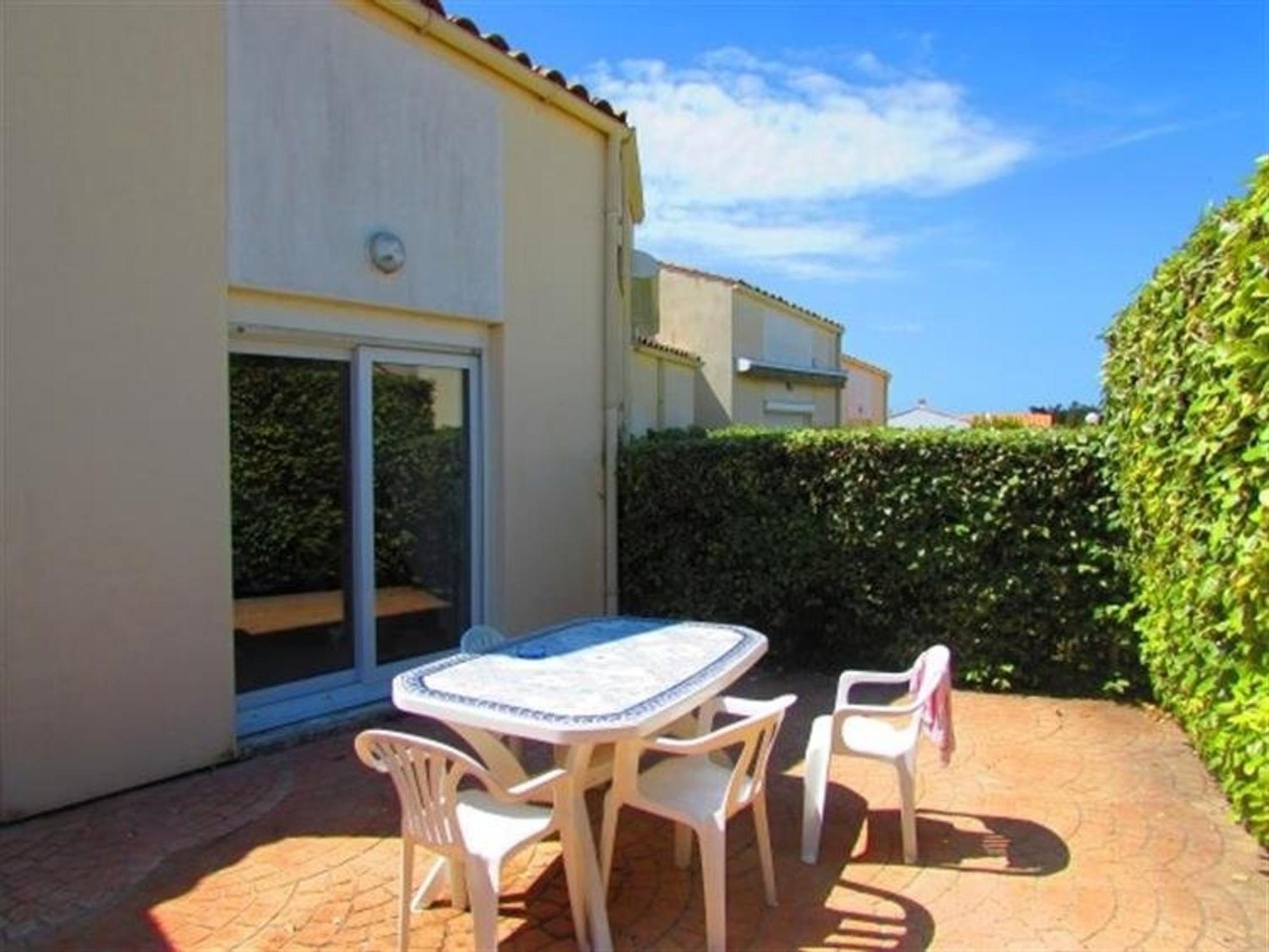 Charmante Maison Avec Piscine, 6 Couchages, Proche Plage - Saint-Denis-D'Oleron - Fr-1-246A-154 ภายนอก รูปภาพ
